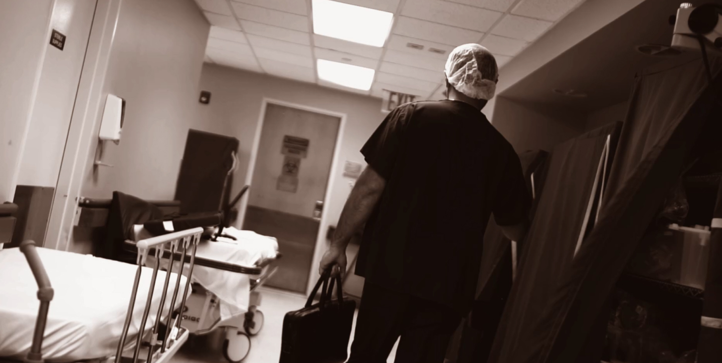 how-long-does-a-facelift-last-your-guide-backed-by-dr-kashan-1440x725